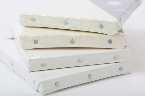 張りキャンバス